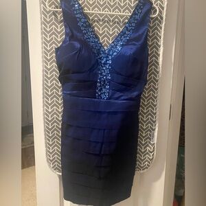 New Without Tag  Daisy Navy Blue beaded V- Neck Daisy Dress Size S 4-6
